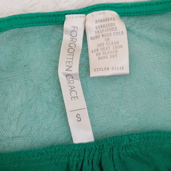 Forgotten Grace sleeveless top - Picture 3 of 4